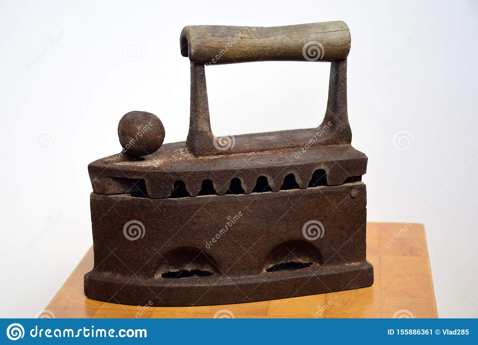 Detail Old Iron For Clothes Nomer 26