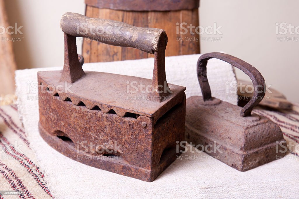 Detail Old Iron For Clothes Nomer 27