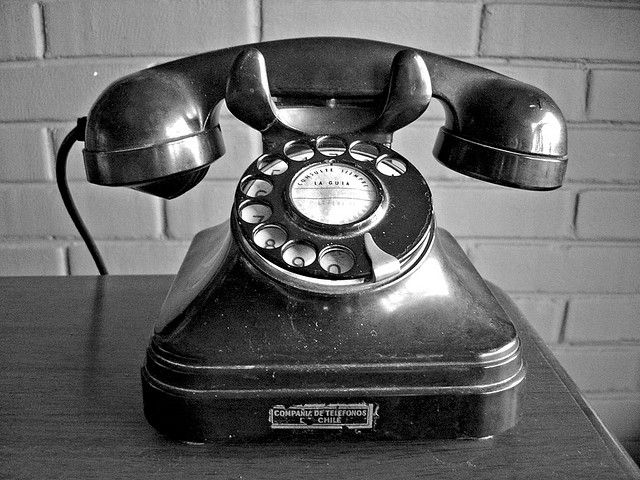 Detail Old Telephone Image Nomer 11