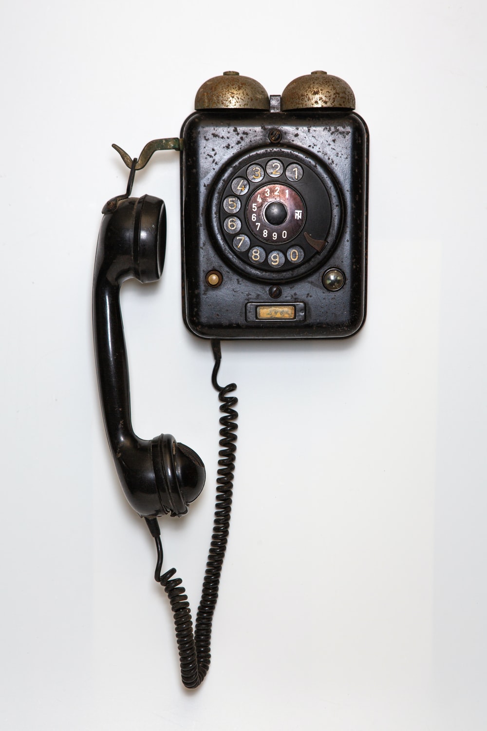 Detail Old Telephone Image Nomer 21