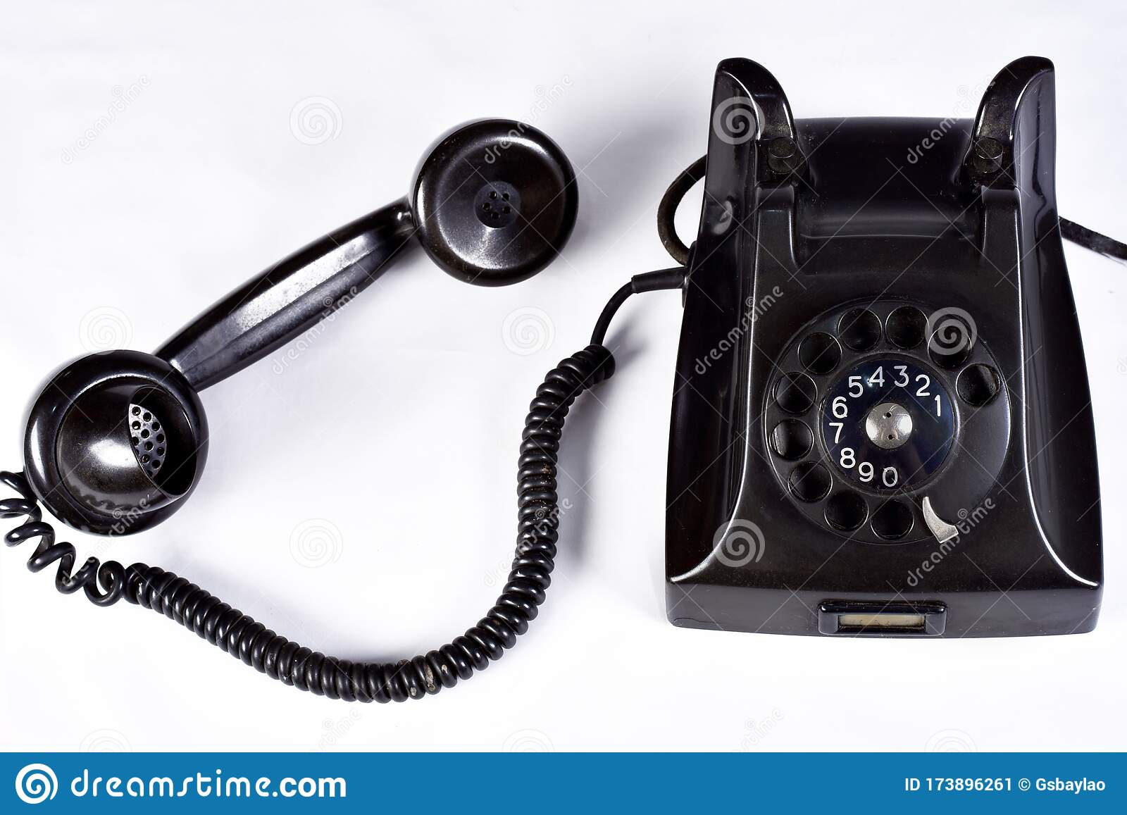 Detail Old Telephone Image Nomer 31