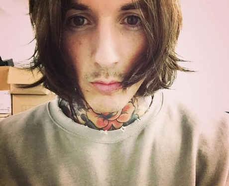 Detail Oliver Sykes Hair Nomer 17