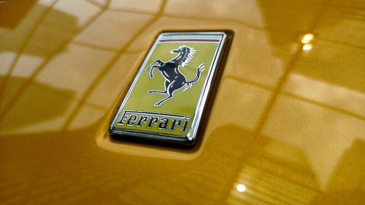 Detail Logo Mobil Ferrari Nomer 43