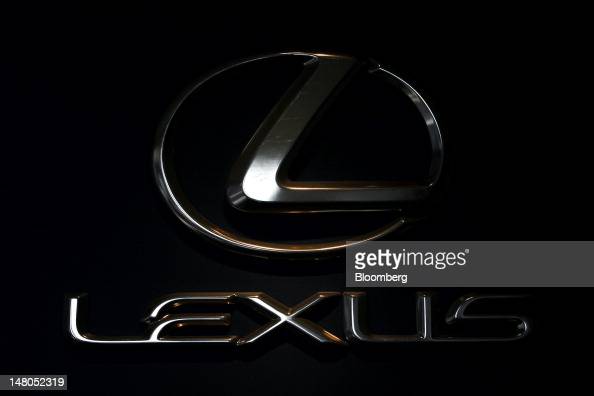 Detail Logo Mobil Lexus Nomer 24