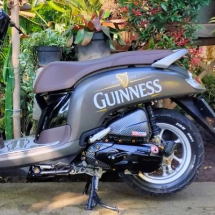 Detail Logo Motor Scoopy Nomer 44
