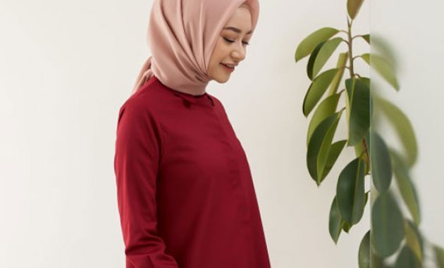 Detail Ootd Baju Merah Maroon Nomer 35