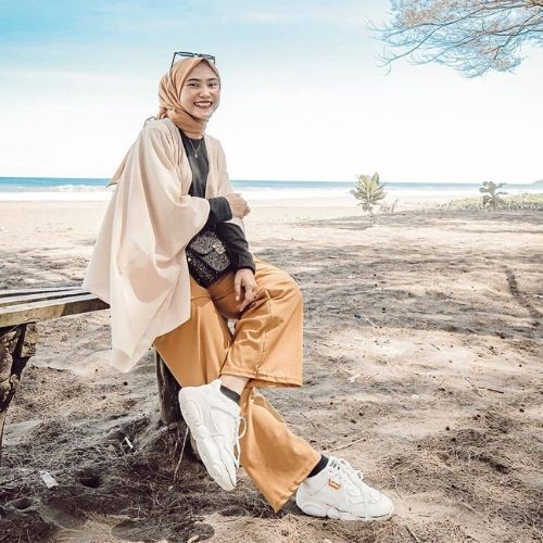 Detail Ootd Hijab Pantai Jeans Nomer 39