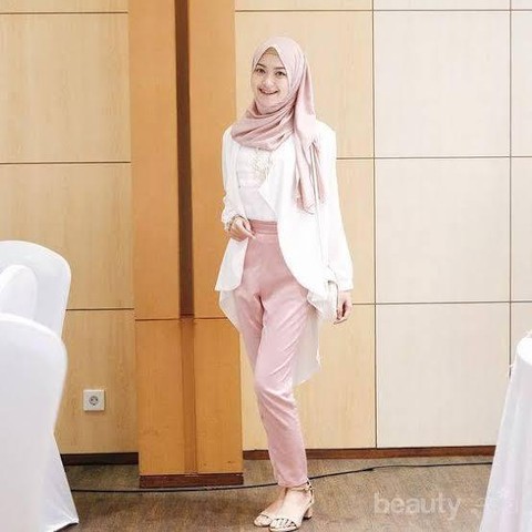 Detail Ootd Hijab Peach Nomer 26