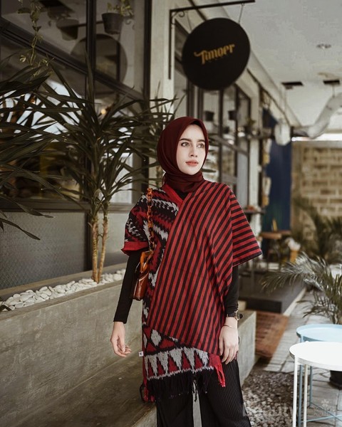 Detail Ootd Hijab Warna Maroon Nomer 11