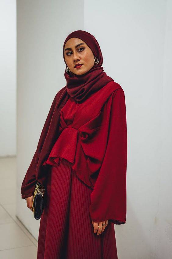 Detail Ootd Hijab Warna Maroon Nomer 12