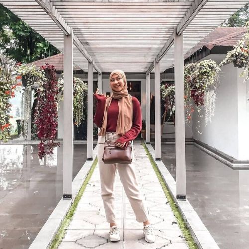 Detail Ootd Hijab Warna Maroon Nomer 33
