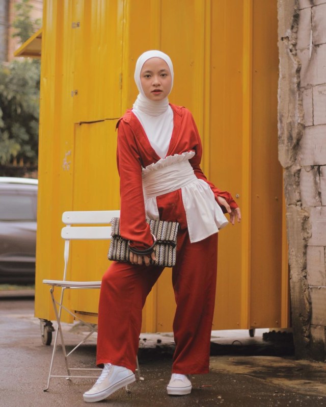 Detail Ootd Hijab Warna Maroon Nomer 38