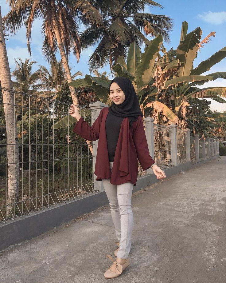 Detail Ootd Hijab Warna Maroon Nomer 9