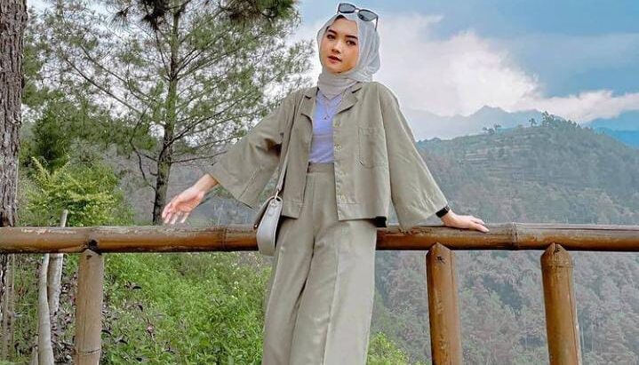 Detail Ootd Ke Puncak Hijab Nomer 9