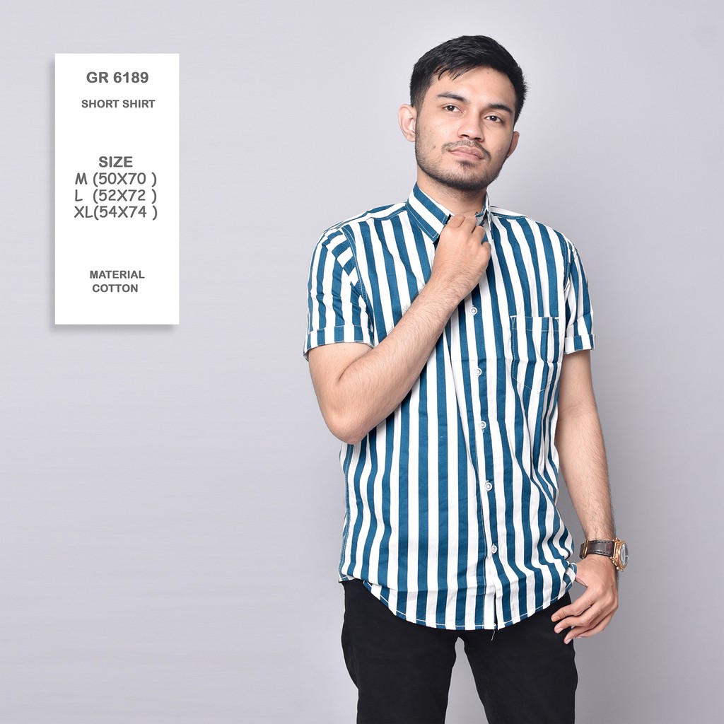 Detail Ootd Kemeja Stripe Pria Nomer 12