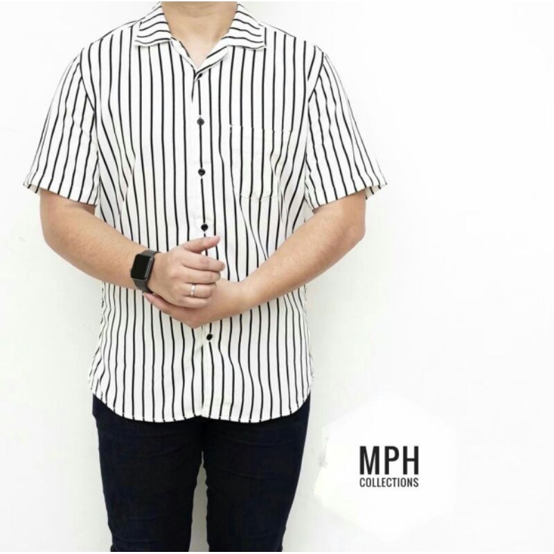 Detail Ootd Kemeja Stripe Pria Nomer 27