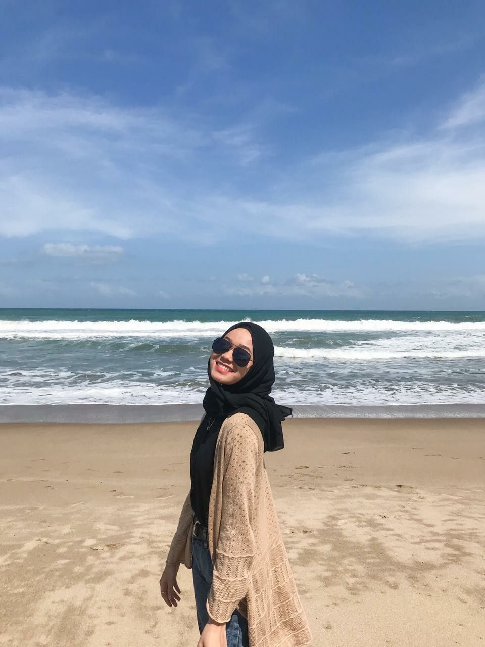 Ootd Pantai Hijab Simple - KibrisPDR