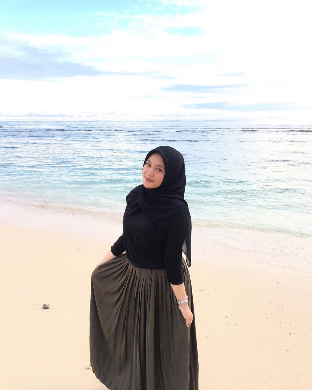 Detail Ootd Pantai Hijab Simple Nomer 48