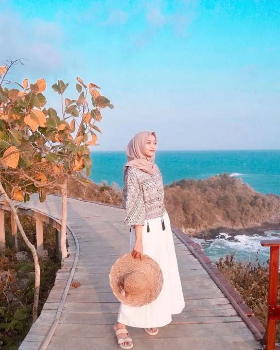 Detail Ootd Pantai Hijab Simple Nomer 51