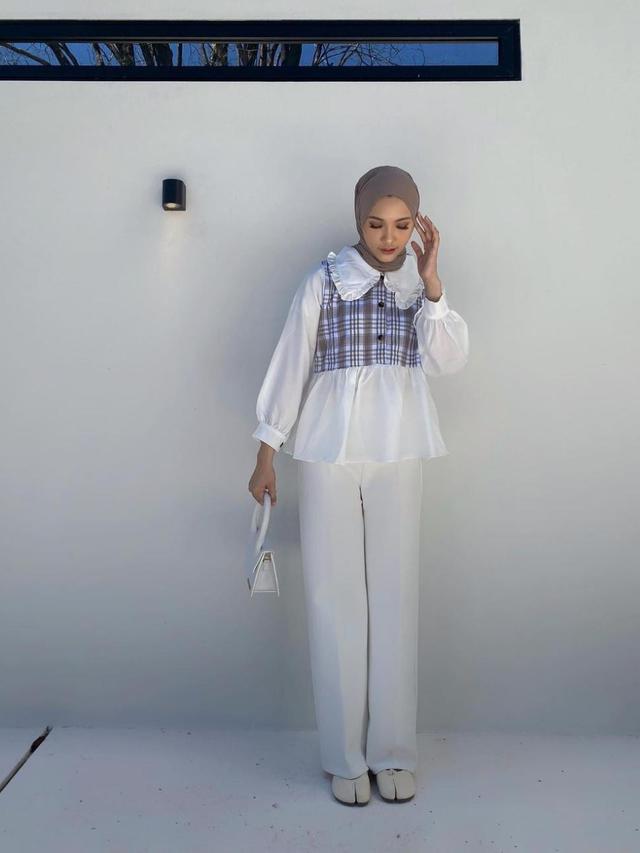 Detail Ootd Putih Abu Abu Nomer 27