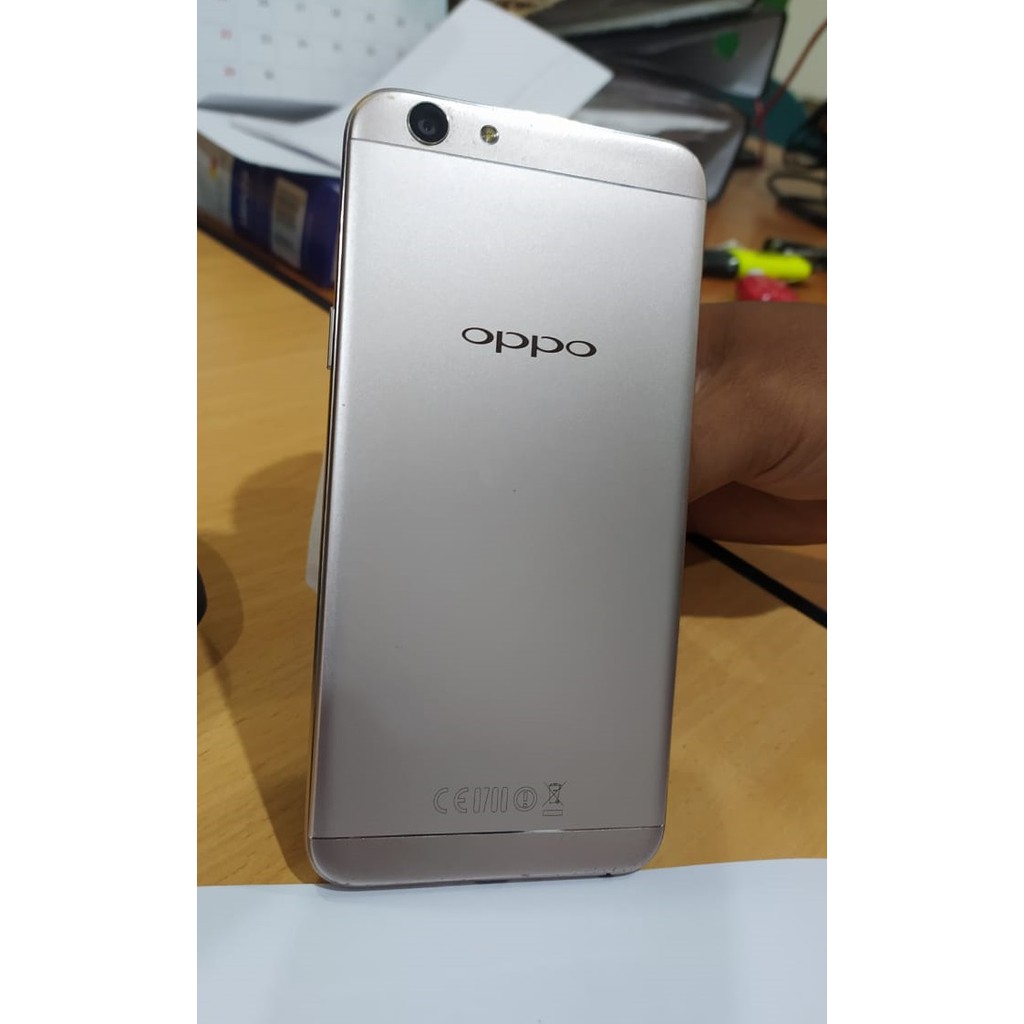 Oppo F1s Warna Gold - KibrisPDR