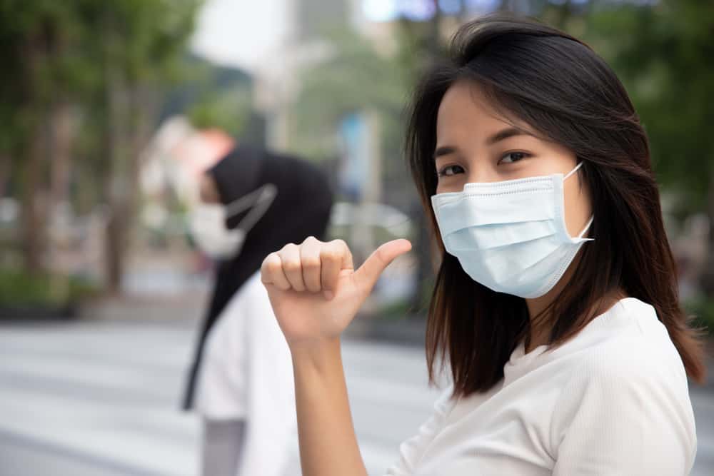 Detail Orang Pakai Masker Mulut Nomer 10