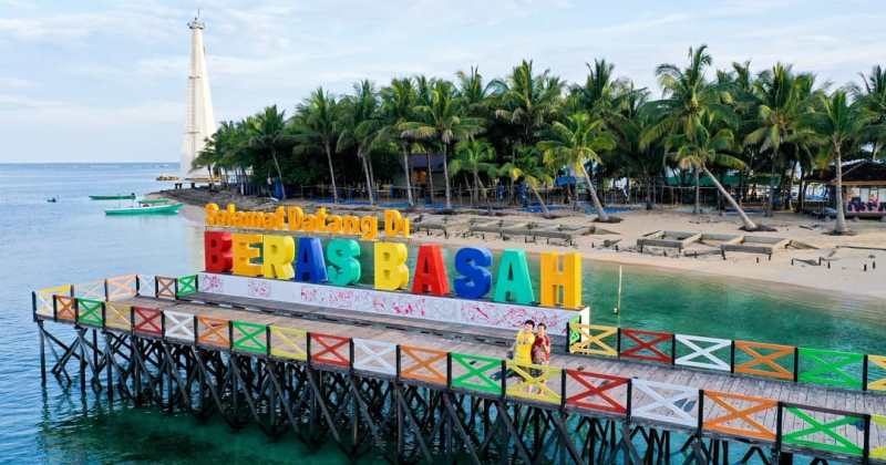 Detail Desain Tempat Wisata Pantai Nomer 38