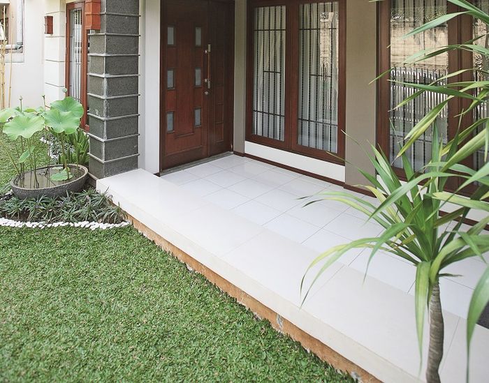 Detail Desain Teras Rumah Kecil Nomer 40