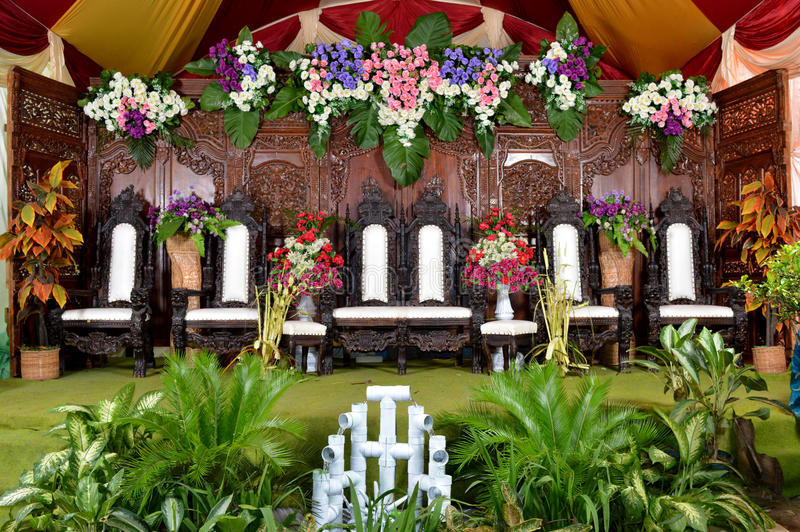 Detail Logo Pengantin Jawa Nomer 45