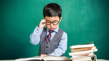 Detail Orang Yang Berprestasi Nomer 25