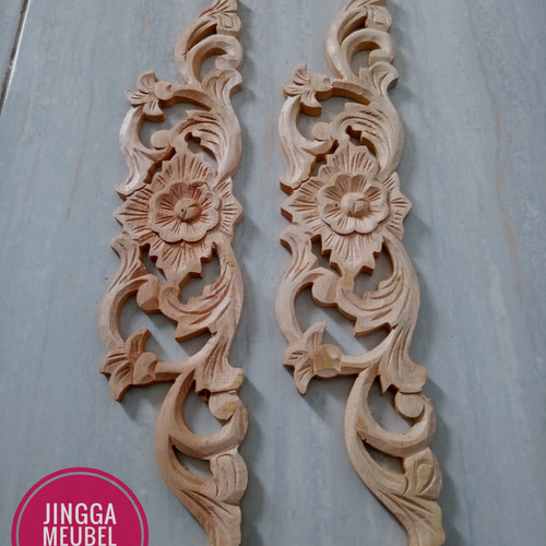 Detail Ornamen Hiasan Dinding Nomer 34