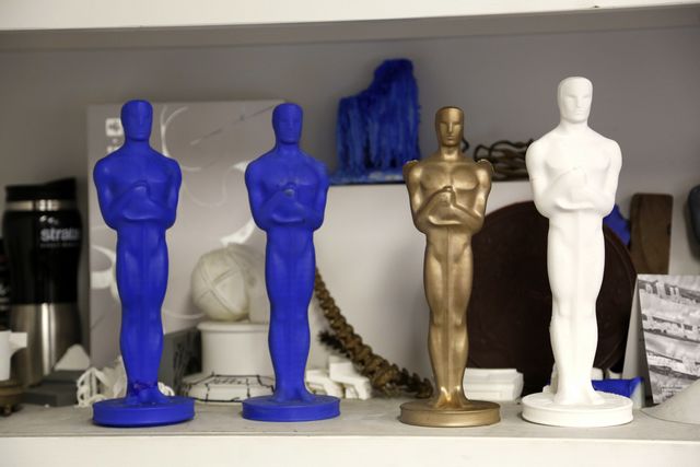 Detail Oscar Statue Mold Nomer 20