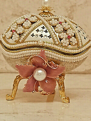 Detail Ostrich Egg Jewelry Box Nomer 38