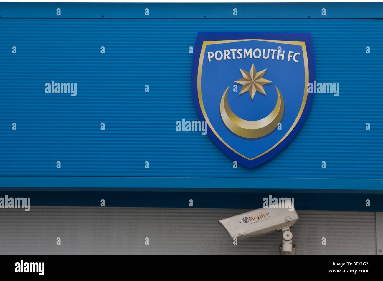 Detail Logo Portsmouth Fc Nomer 39