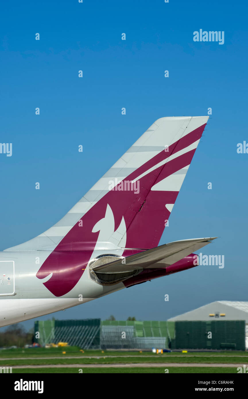 Detail Logo Qatar Airways Nomer 31