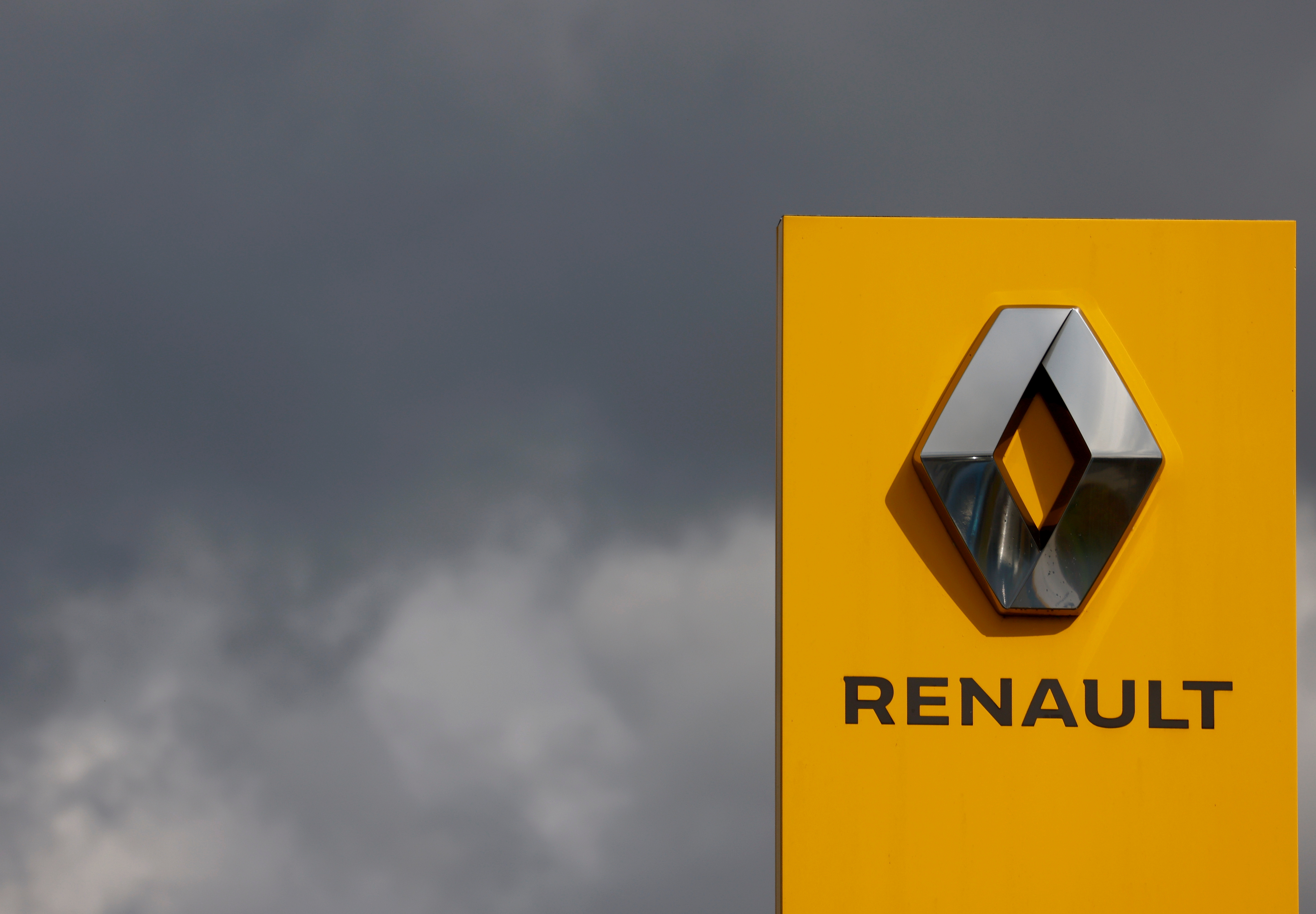 Detail Logo Renault Nomer 32