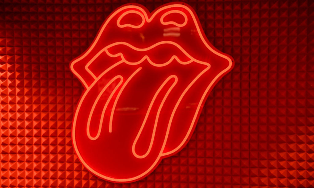 Detail Logo Rolling Stones Nomer 33