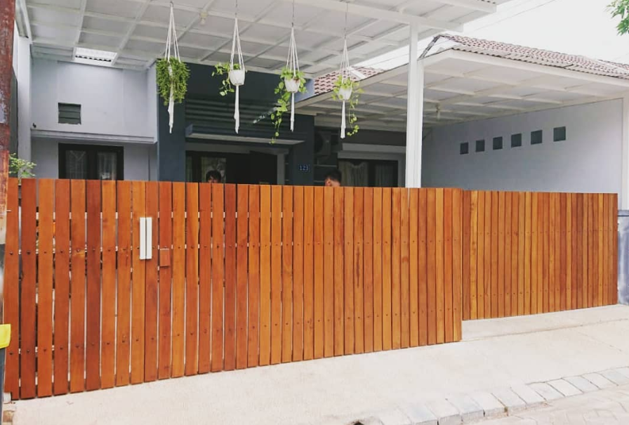 Detail Pagar Kayu Rumah Minimalis Nomer 2