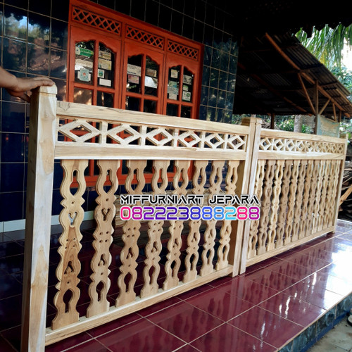 Detail Pagar Kayu Teras Nomer 3