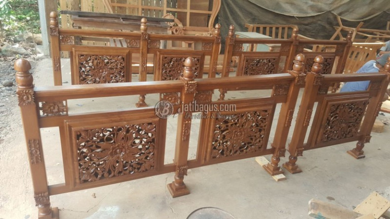 Detail Pagar Kayu Teras Nomer 9