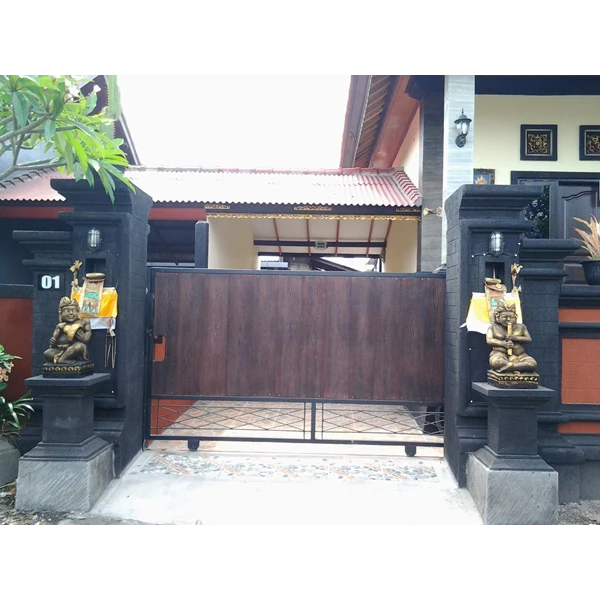 Detail Pagar Rumah Bali Nomer 12