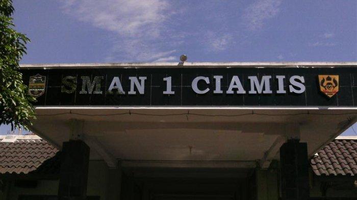 Detail Logo Sma 1 Ciamis Nomer 12