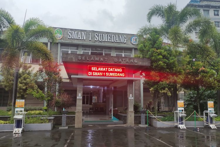 Detail Logo Sman 1 Sumedang Nomer 19