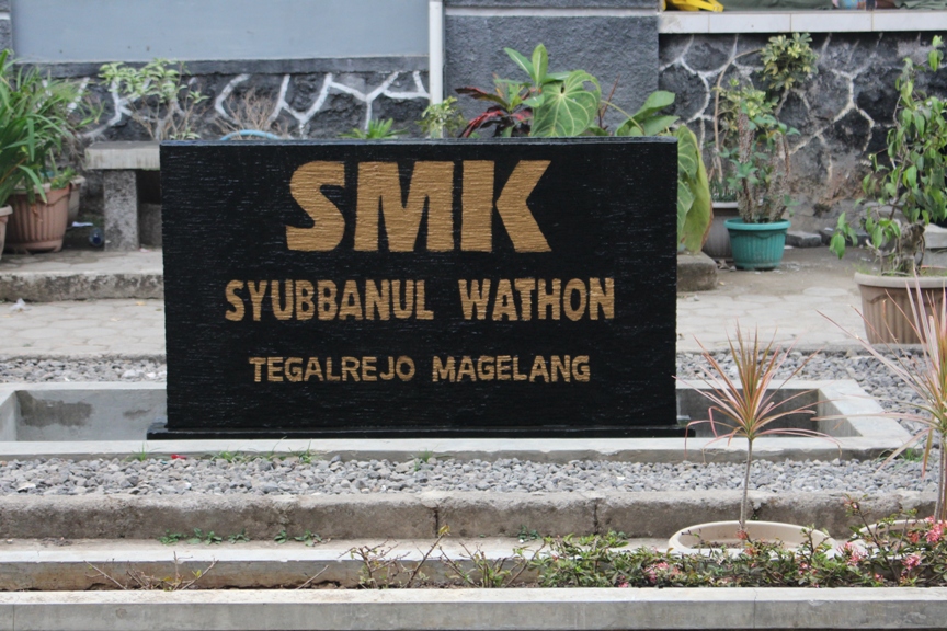 Detail Logo Smk Syubbanul Wathon Nomer 28