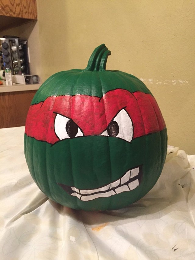 Detail Painted Ninja Turtle Pumpkins Nomer 15