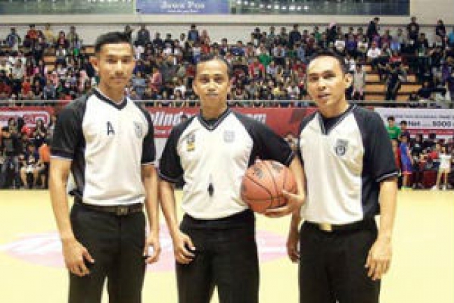 Detail Pakaian Wasit Bola Basket Nomer 17