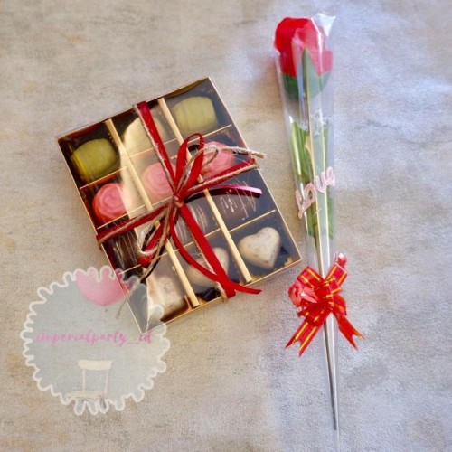 Detail Paket Coklat Valentine Nomer 24