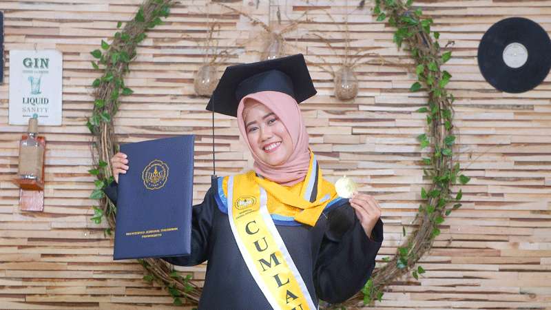 Detail Paket Foto Wisuda Di Kencana Jogja Nomer 22