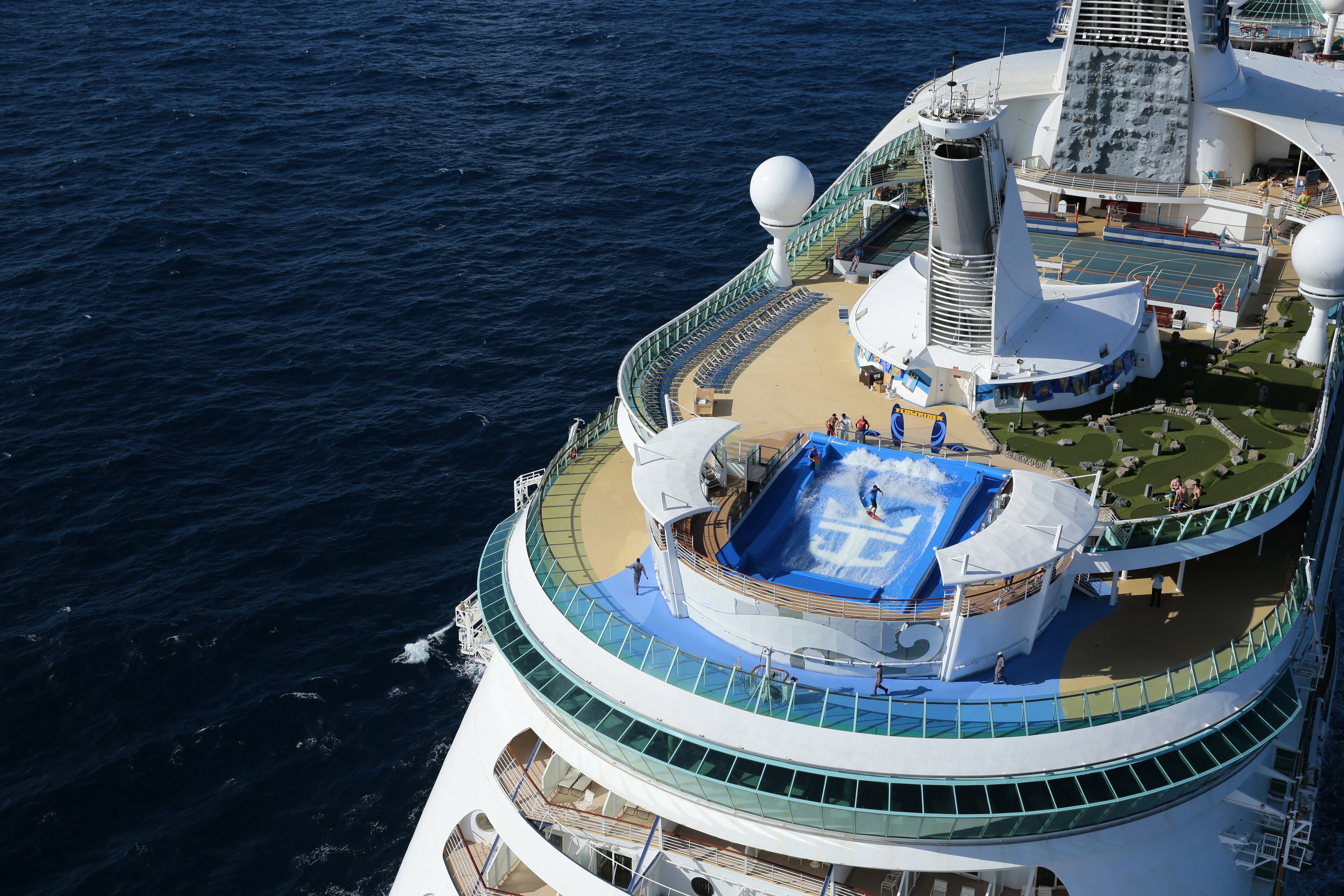 Detail Paket Kapal Pesiar Royal Caribbean Nomer 30