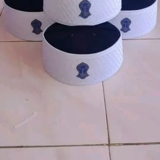 Detail Logo Terompah Polos Nomer 43
